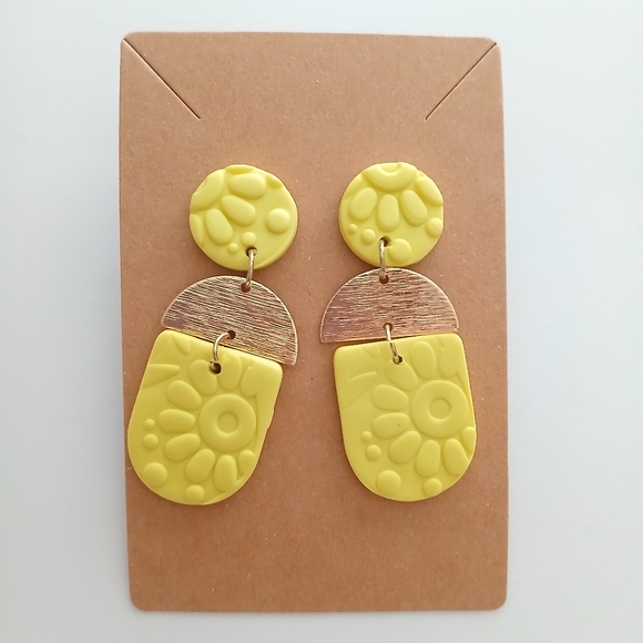 Fashion Jewelry Jewelry - Fashion Jewelry Yellow Floral Textured Dangle Earrings